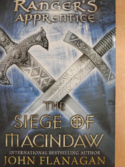 John Flanagan - The Siege of Macindaw [antikvár]