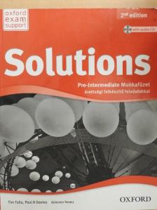 Paul A. Davies - Solutions - Pre-Intermediate - Munkafüzet - CD-vel [antikvár]