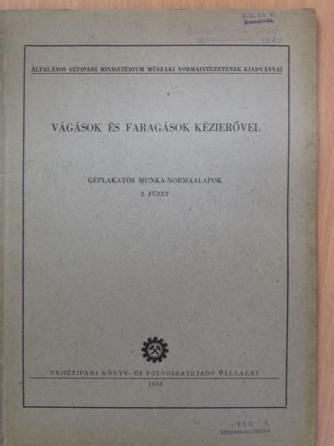 Csomós Zoltán - Vágások és faragások kézierővel [antikvár]