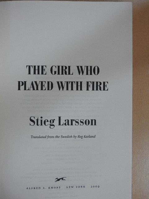 Stieg Larsson - The Girl who Played with Fire [antikvár]