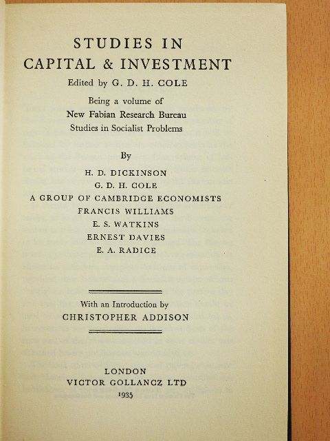 Ernest Davies - Studies in Capital & Investment [antikvár]