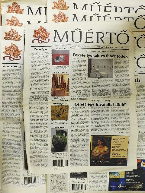 Műértő 2001. (nem teljes évfolyam) [antikvár]