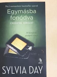 Sylvia Day - Egymásba fonódva [antikvár]