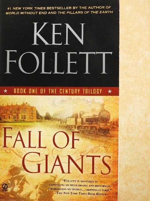 Ken Follett - Fall of Giants [antikvár]