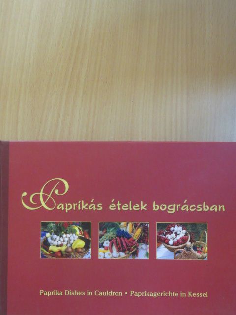 Paprikás ételek bográcsban [antikvár]