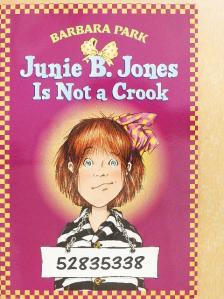 Barbara Park - Junie B. Jones Is Not a Crook [antikvár]