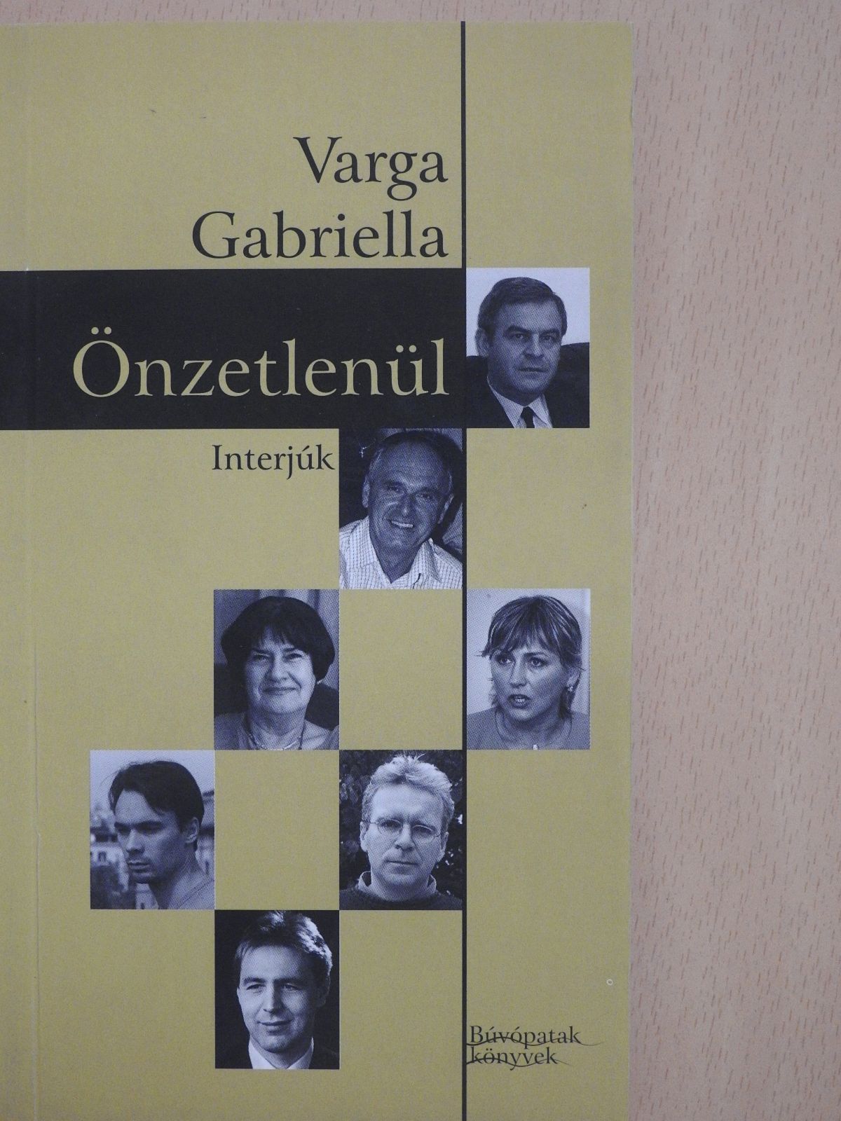 Bucz Hunor - Önzetlenül (dedikált példány) [antikvár]