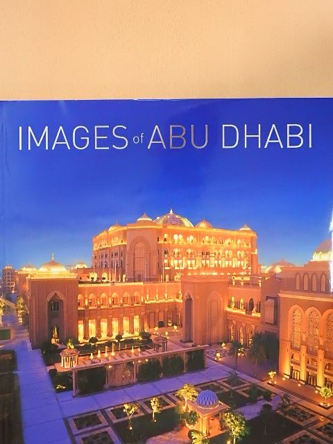 Lena Moosa - Images of Abu Dhabi and the United Arab Emirates [antikvár]