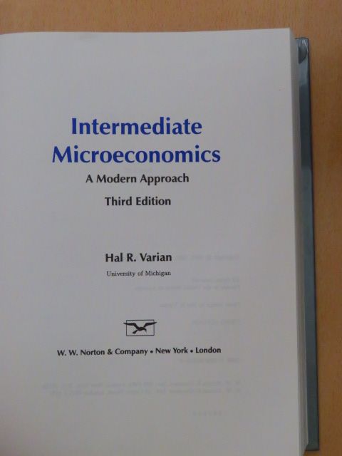Hal R. Varian - Intermediate Microeconomics  [antikvár]