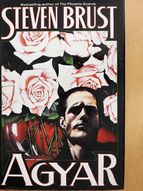 Steven Brust - Agyar [antikvár]