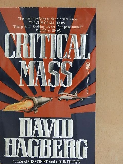 David Hagberg - Critical mass [antikvár]