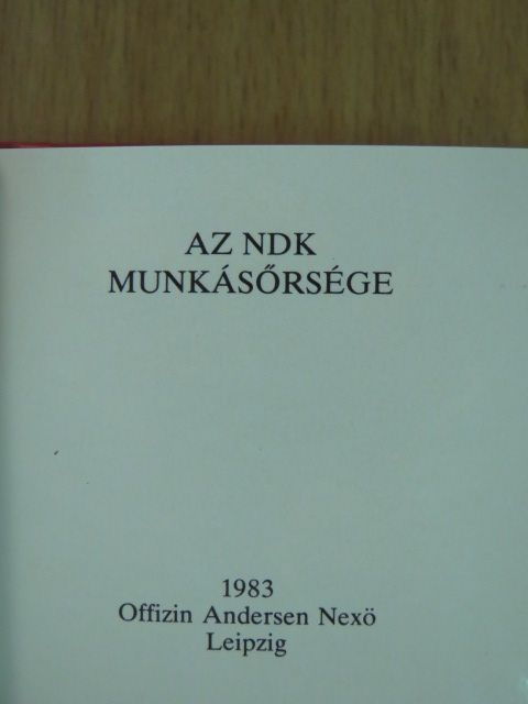 Lorenz Holger - Az NDK munkásőrsége (minikönyv) [antikvár]