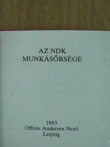 Lorenz Holger - Az NDK munkásőrsége (minikönyv) [antikvár]
