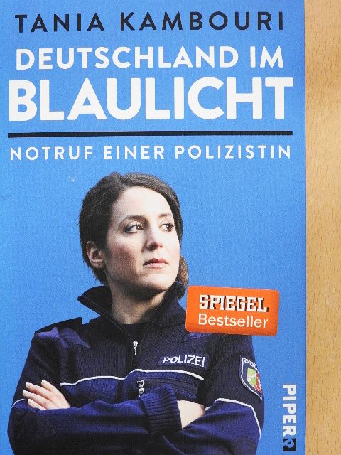 Tania Kambouri - Deutschland im Blaulicht [antikvár]