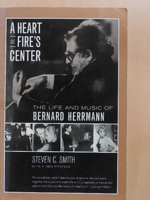 Steven C. Smith - A heart at Fire's Center [antikvár]