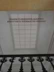 Magyar Tudományos Akadémia Könyvtár és Információs Központ [antikvár]