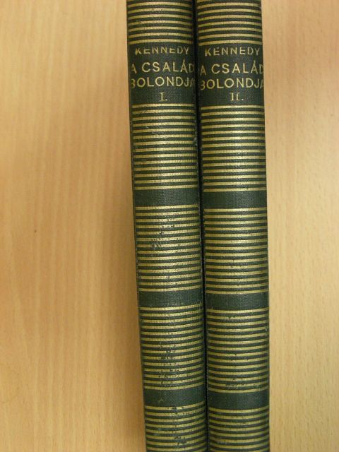 Margaret Kennedy - A család bolondja I-II. [antikvár]