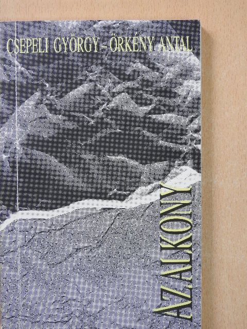 Csepeli György - Az alkony (dedikált példány) [antikvár]