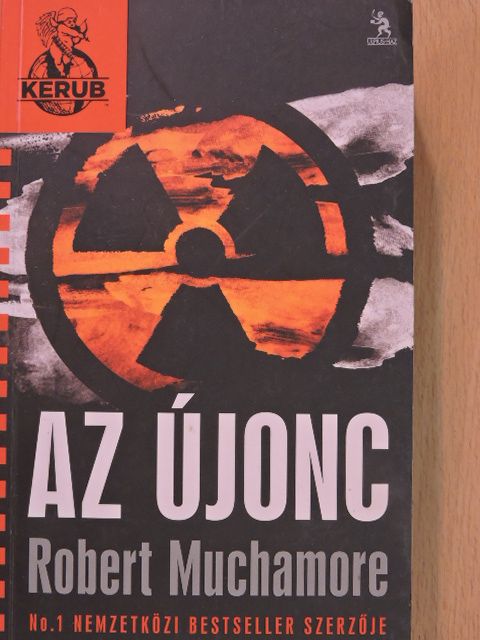 Robert Muchamore - Az újonc [antikvár]