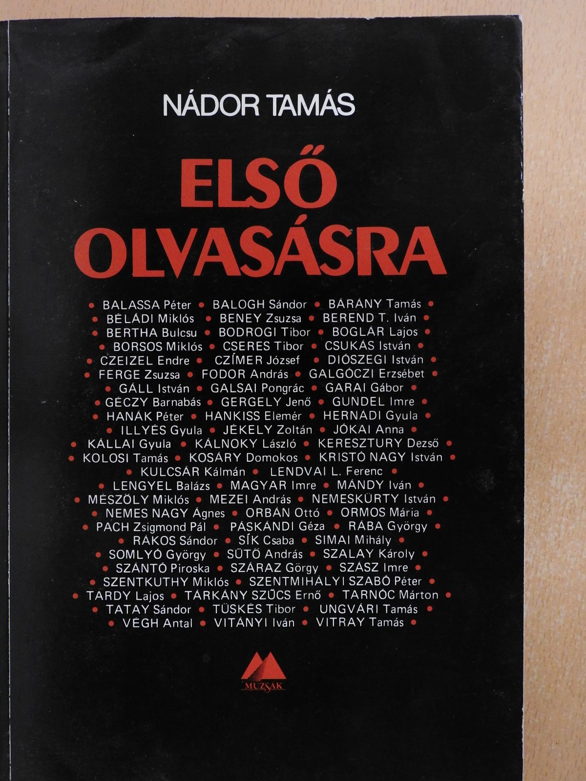 Nádor Tamás - Első olvasásra (dedikált példány) [antikvár]