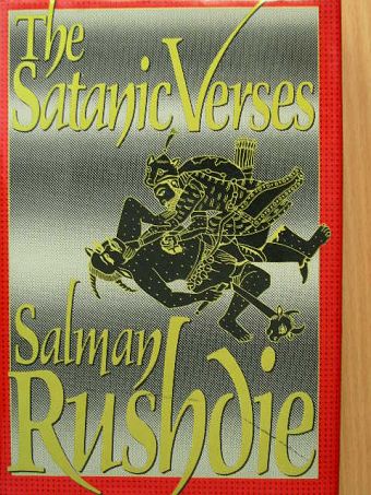 Salman Rushdie - The Satanic Verses [antikvár]