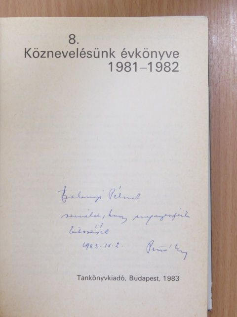 Fazekas Sándor - Köznevelésünk évkönyve 1981-1982 (dedikált példány) [antikvár]