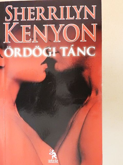 Sherrilyn Kenyon - Ördögi tánc [antikvár]