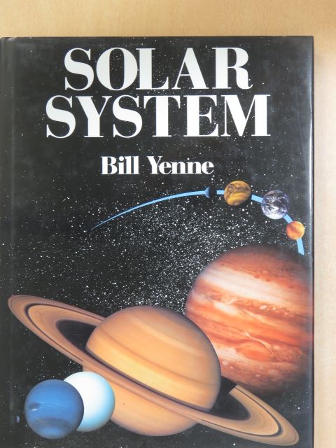 Bill Yenne - Solar System [antikvár]