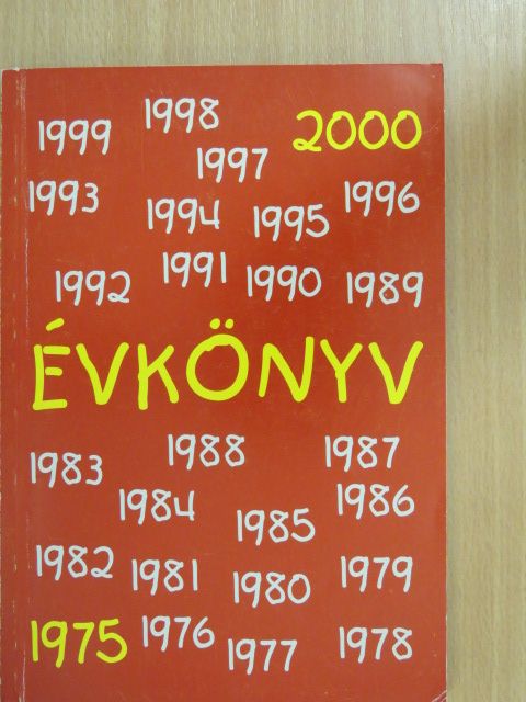 Semmelweis Egyetem Egészségügyi Főiskolai Kar jubileumi évkönyve 1975-2000 [antikvár]