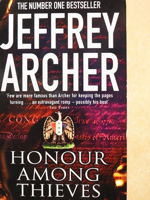 Jeffrey Archer - Honour Among Thieves [antikvár]
