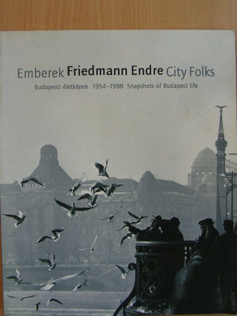 Emberek [antikvár]