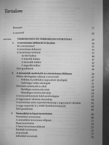 Marie-Helen Maras - A terrorizmus elmélete és gyakorlata [antikvár]