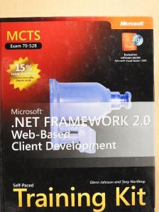 Glenn Johnson - MCTS Self-Paced Training Kit (EXAM 70-528): Microsoft .NET Framework 2.0 - Web-Based Client Development - 2 db CD-vel [antikvár]