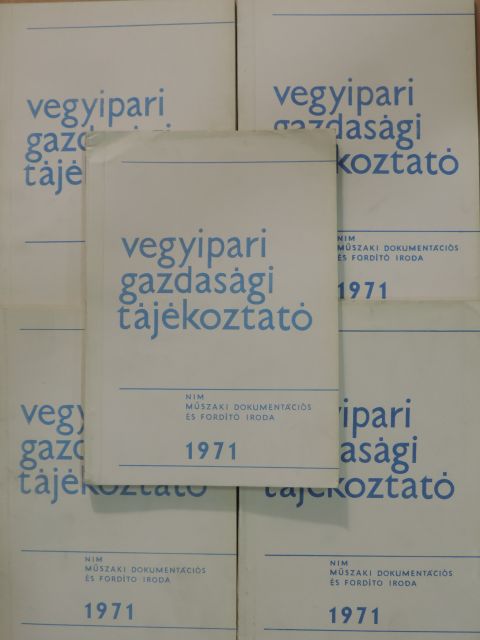 Borlai Oszkár - Vegyipari Gazdasági Tájékoztató 1971. (nem teljes évfolyam) [antikvár]