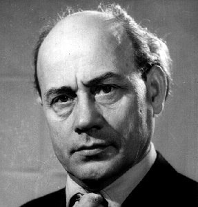 TAMÁSI ÁRON