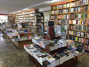Fókusz Könyváruház
