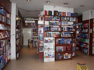 Múzeum körút Líra Könyvesbolt